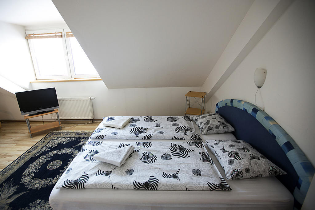 Penzion Na Cymbálku Horni Tranovice Zimmer foto
