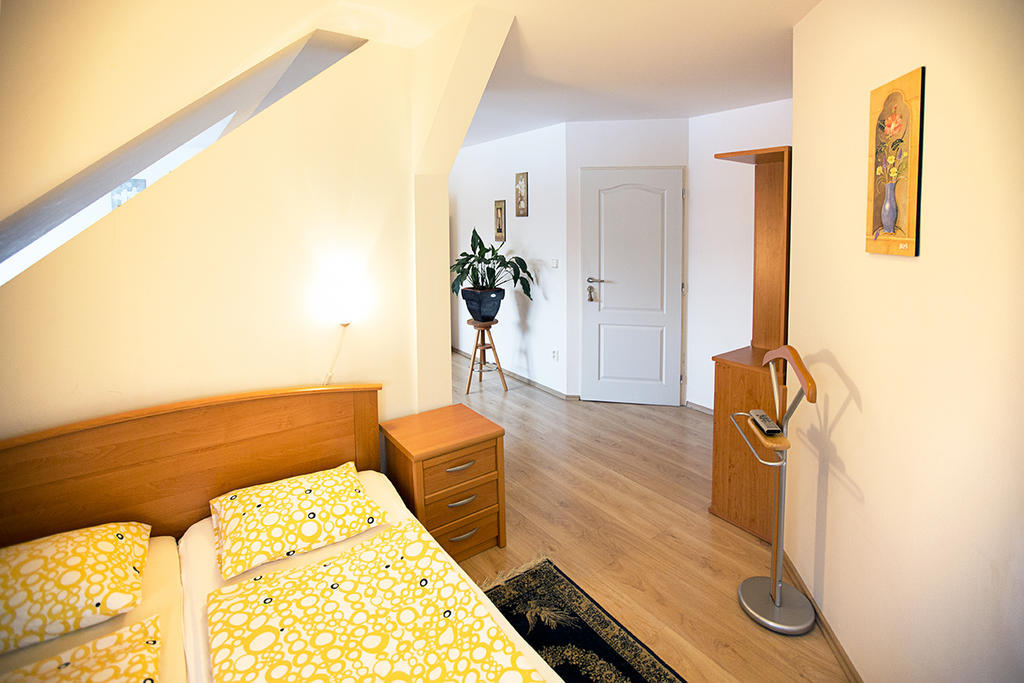 Penzion Na Cymbálku Horni Tranovice Zimmer foto